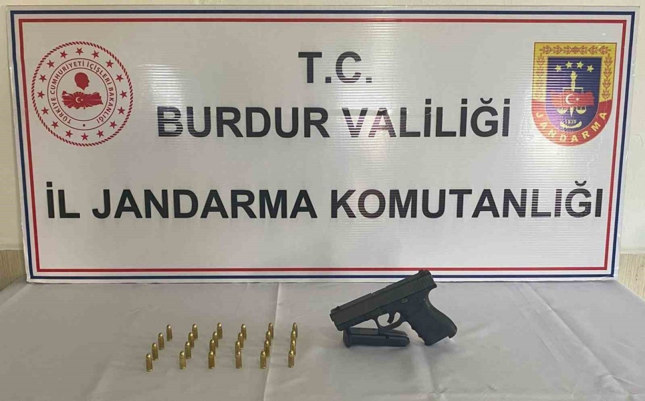 Burdur’da Jandarma ekiplerinin 6 aylık asayiş çalışmasında bin 884 şahıs hakkında adli işlem yapıldı