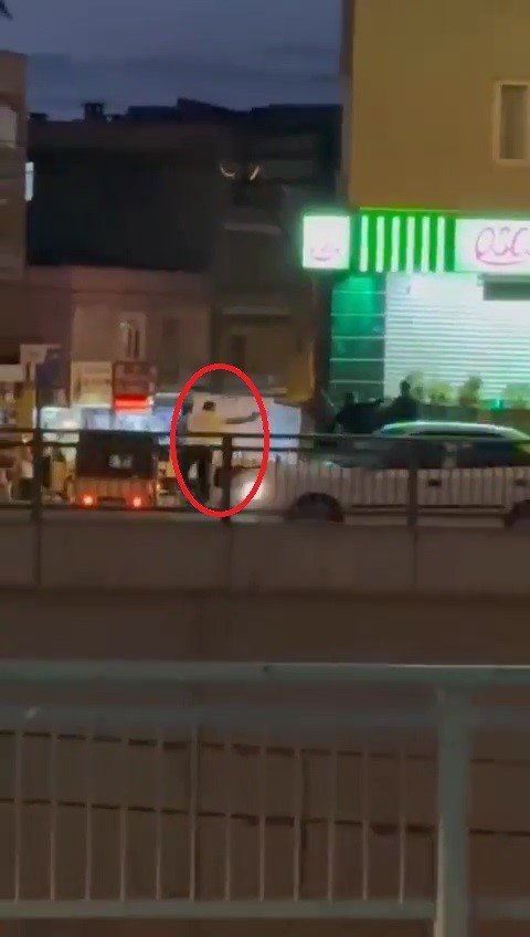 Alacak-verecek kavgasında silahlar konuştu: 4 yaralı