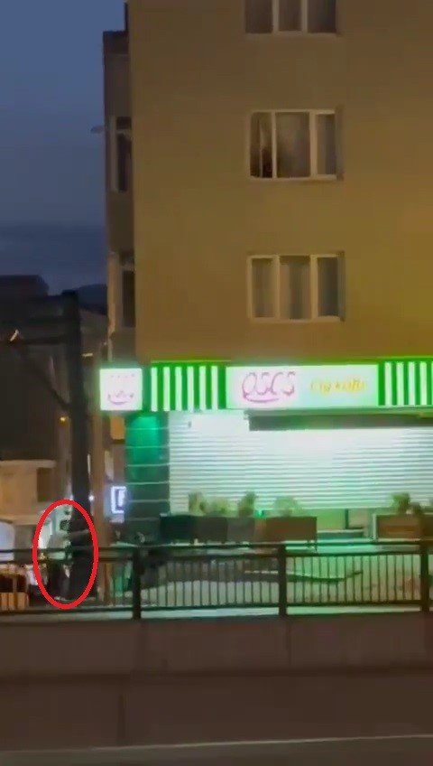 Alacak-verecek kavgasında silahlar konuştu: 4 yaralı