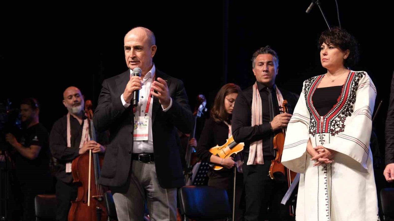 Büyükçekmece’de Aşık Veysel için anma gecesi düzenlendi