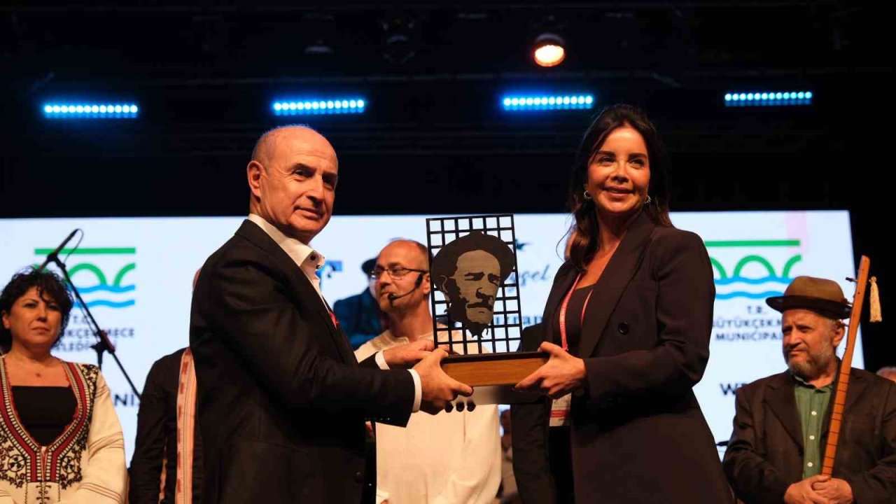 Büyükçekmece’de Aşık Veysel için anma gecesi düzenlendi