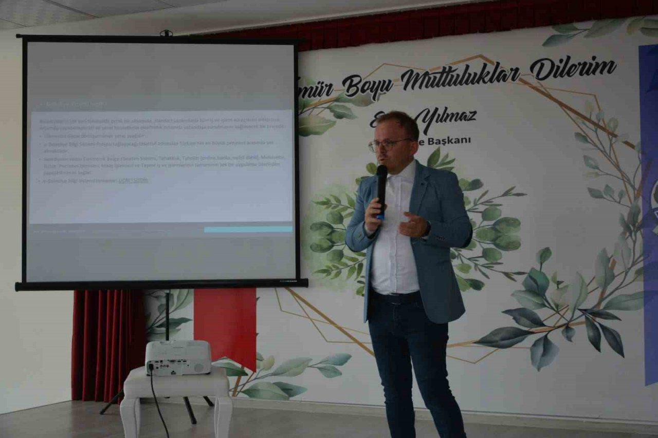 Lapseki’de e-Belediye Bilgilendirme Toplantısı yapıldı