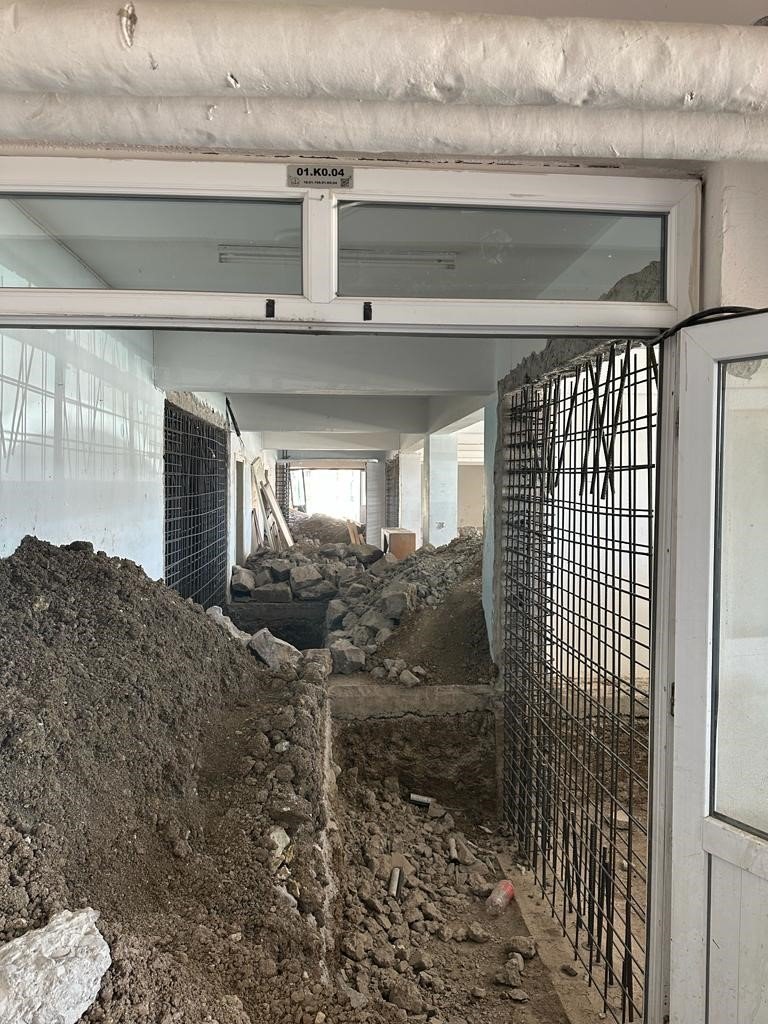 Eğitim binalarında güçlendirme çalışmaları devam ediyor