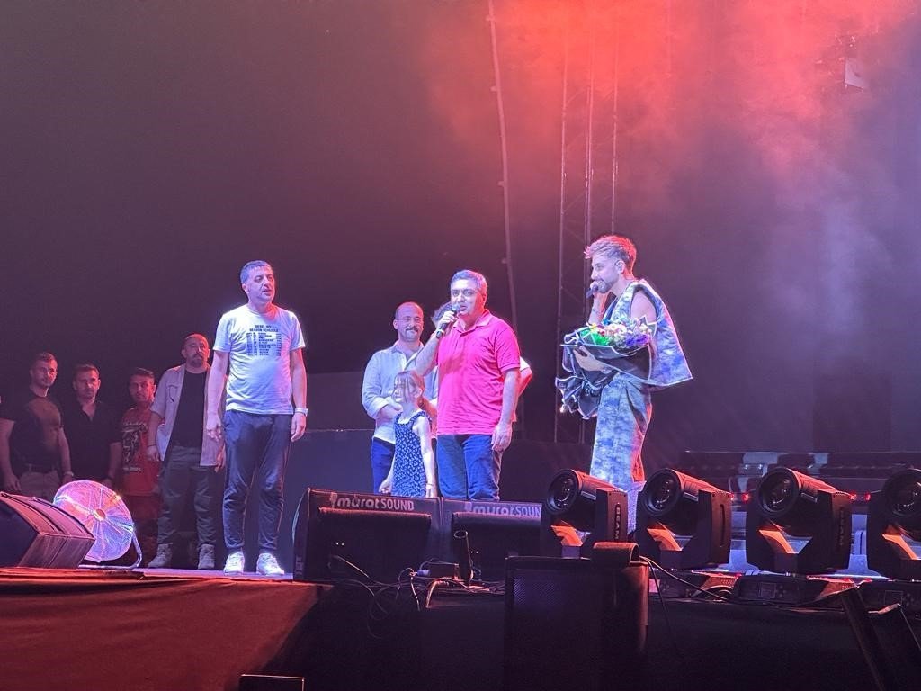 Ergani Belediyesi’nin Kültür Festivali’nde binlerce kişi gönüllerince eğlendi