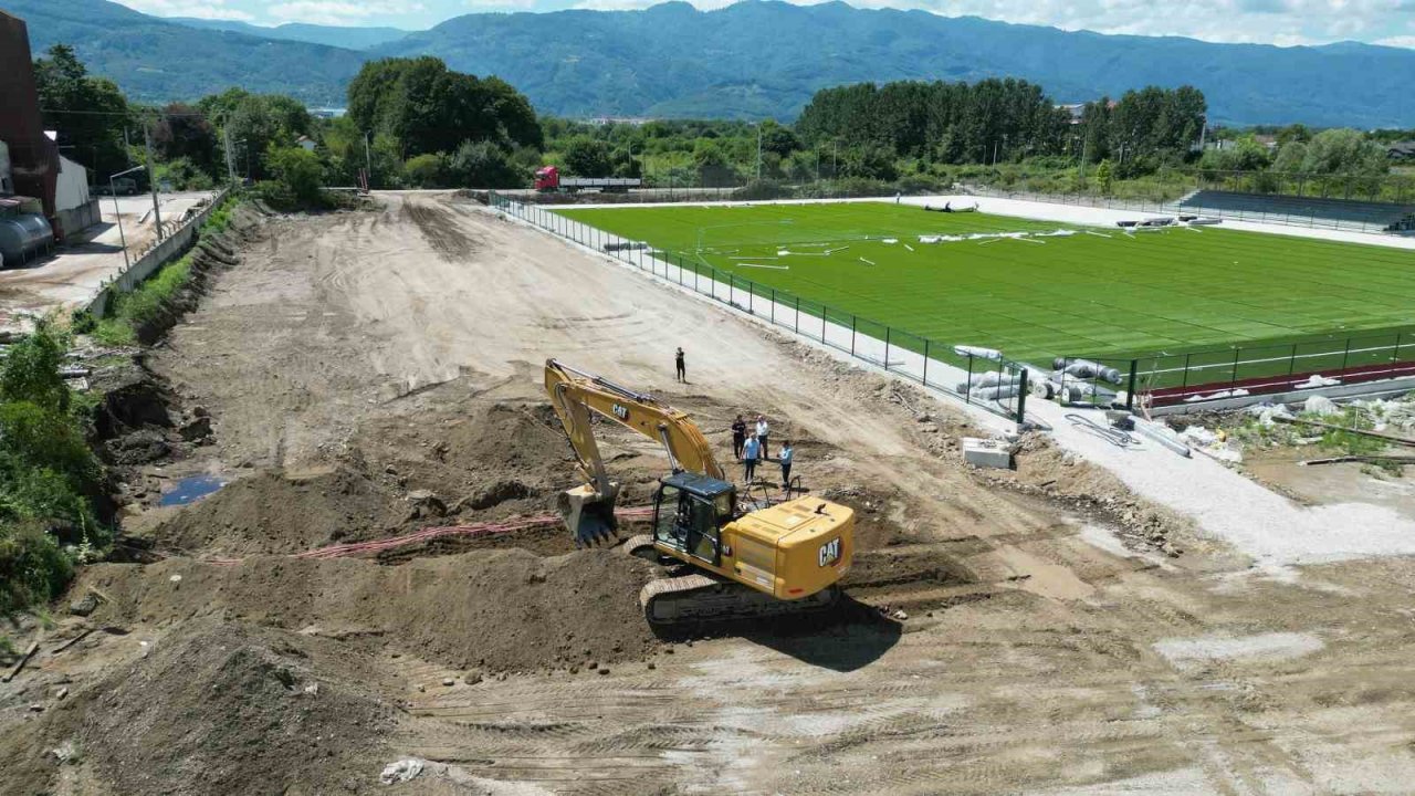 Otopark alanları asfalta hazırlanıyor