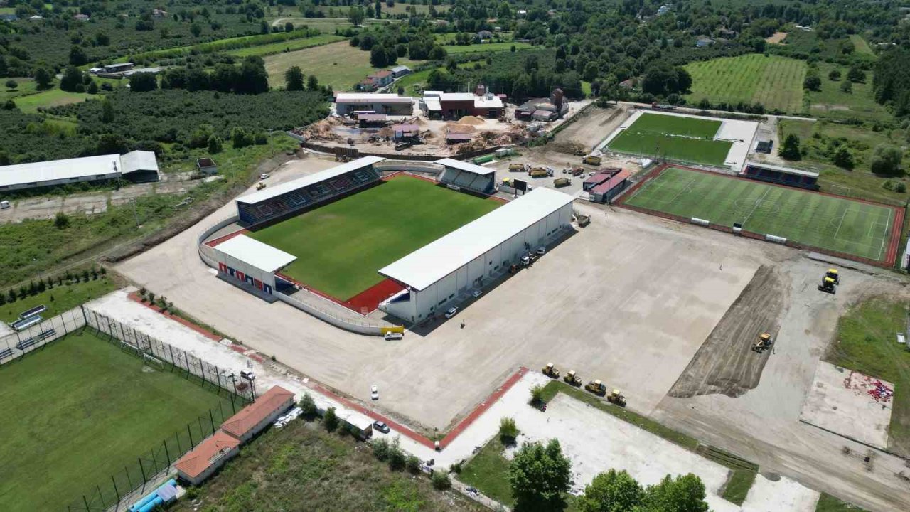 Otopark alanları asfalta hazırlanıyor