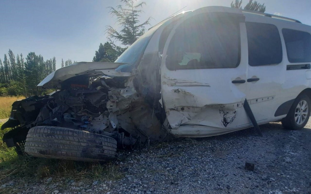 Emet’te trafik kazası: 3 yaralı