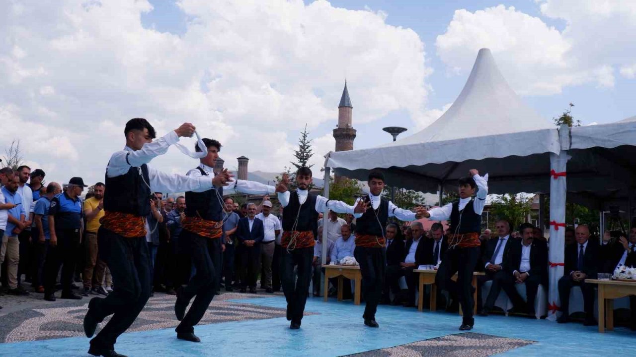 Erzurum Kültür-Sanat Evi ziyarete açıldı