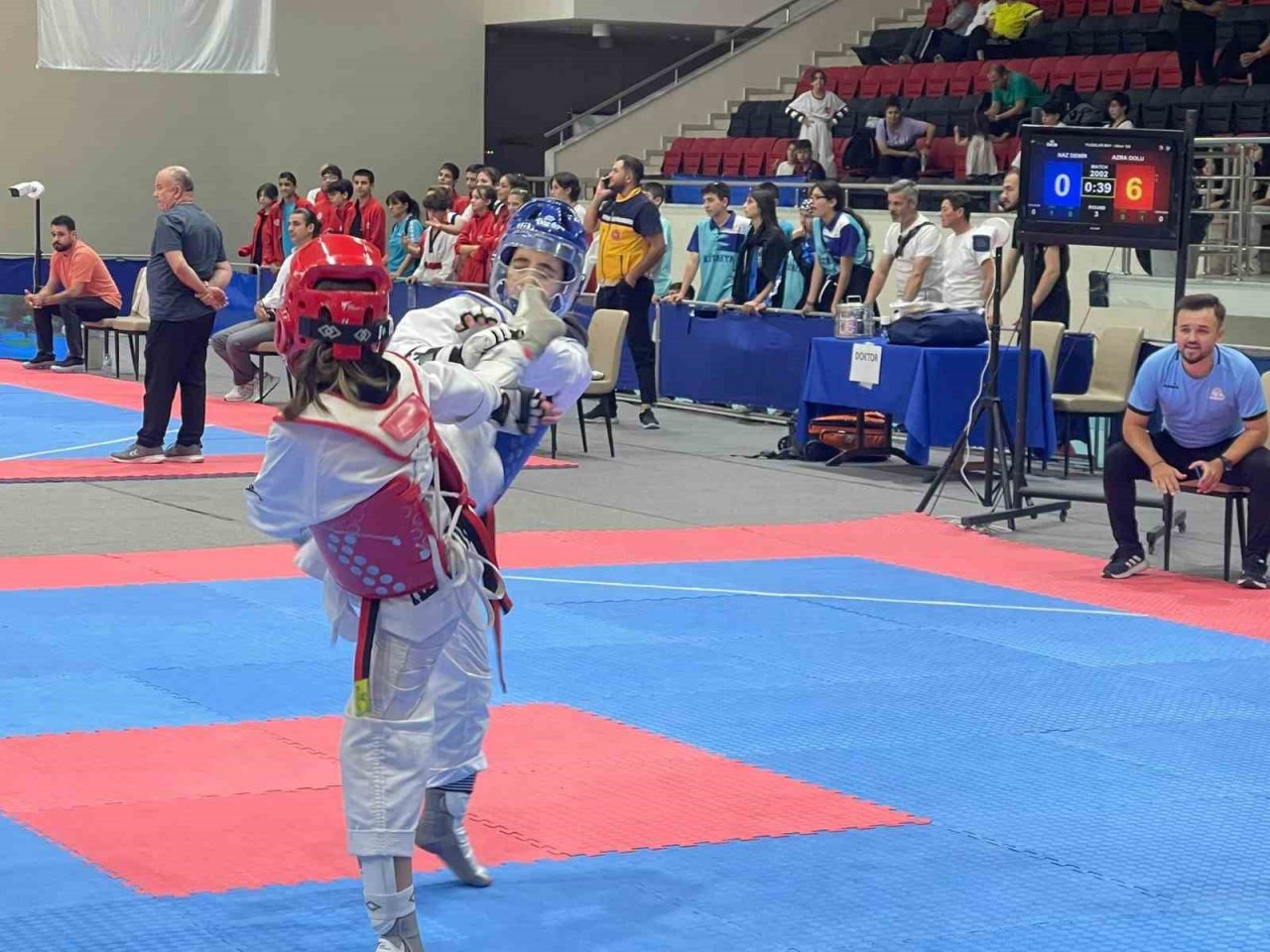 Uşak’ta düzenlenen Ege Bölgesi Yıldızlar Ligi Teakwondo Turnuvası sona erdi