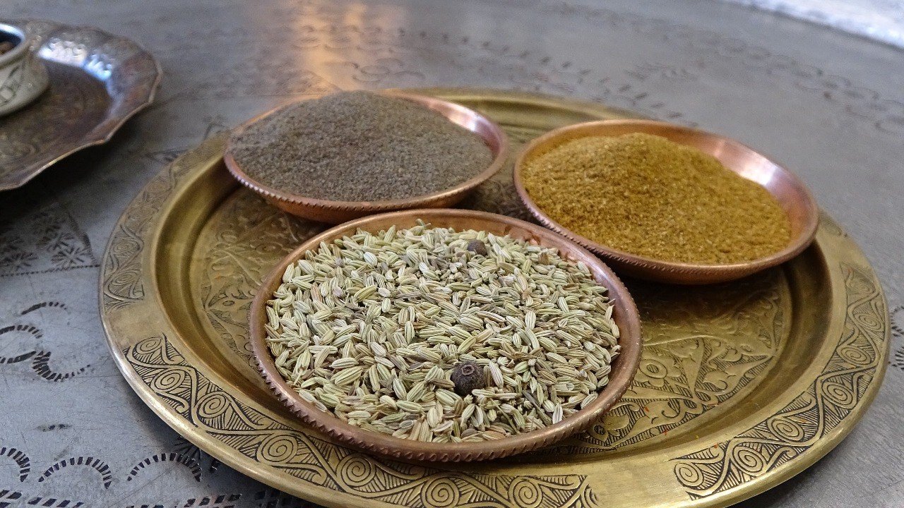 Mardin’de kavurucu yaz sıcağının serinleten içeceği ’reyhan şerbeti’