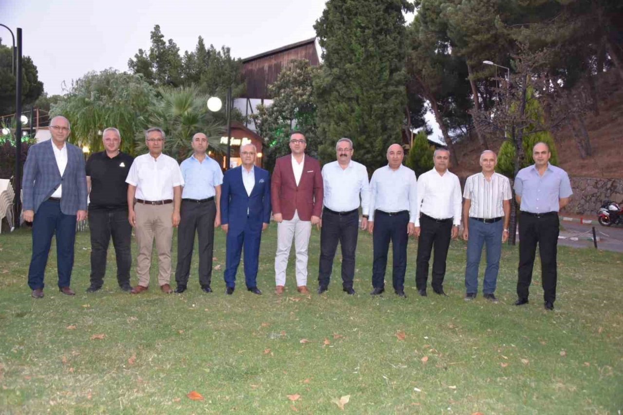 Salihli’de Başsavcı Mustafa Balık’a veda yemeği