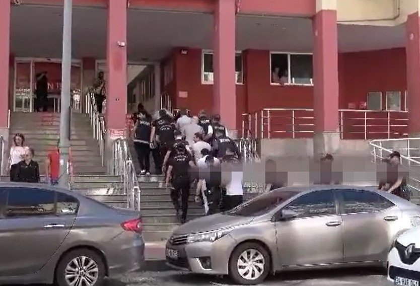 Yehova bağlantılı FETÖ’cüler adliyeye sevk edildi