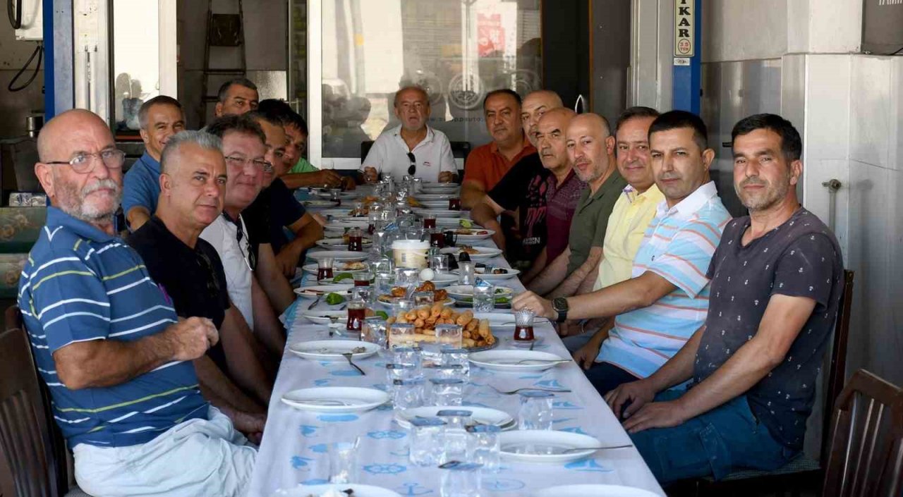 Kuşadası Sanayi Sitesi’nden Başkan Günel’e teşekkür kahvaltısı