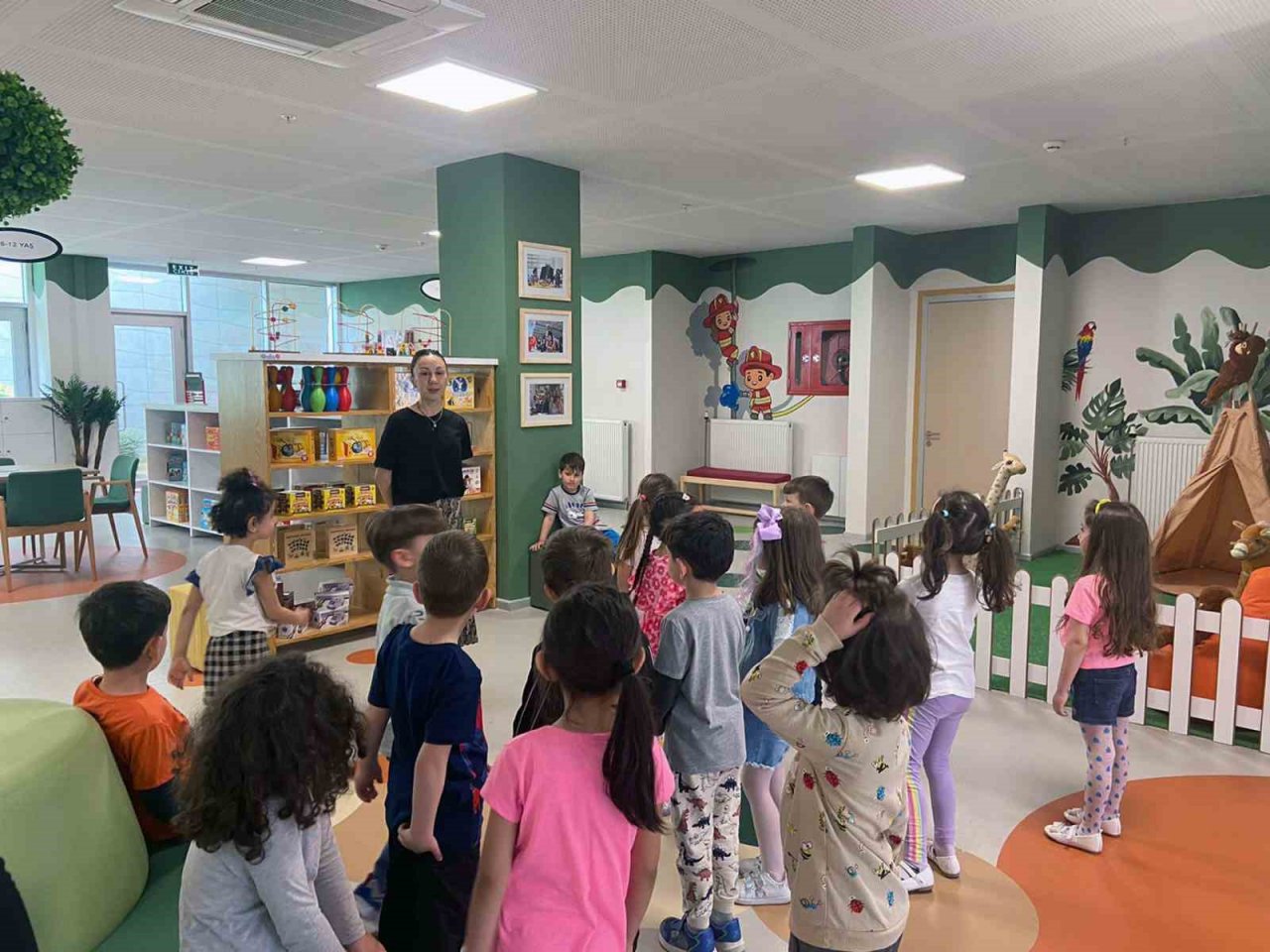Oyuncak Kütüphanesi miniklerin eğlence ve eğitim merkezi