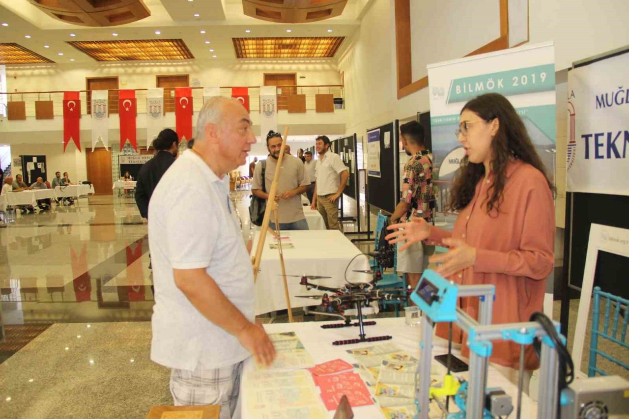 MSKÜ tercih masaları aday öğrencileri bekliyor