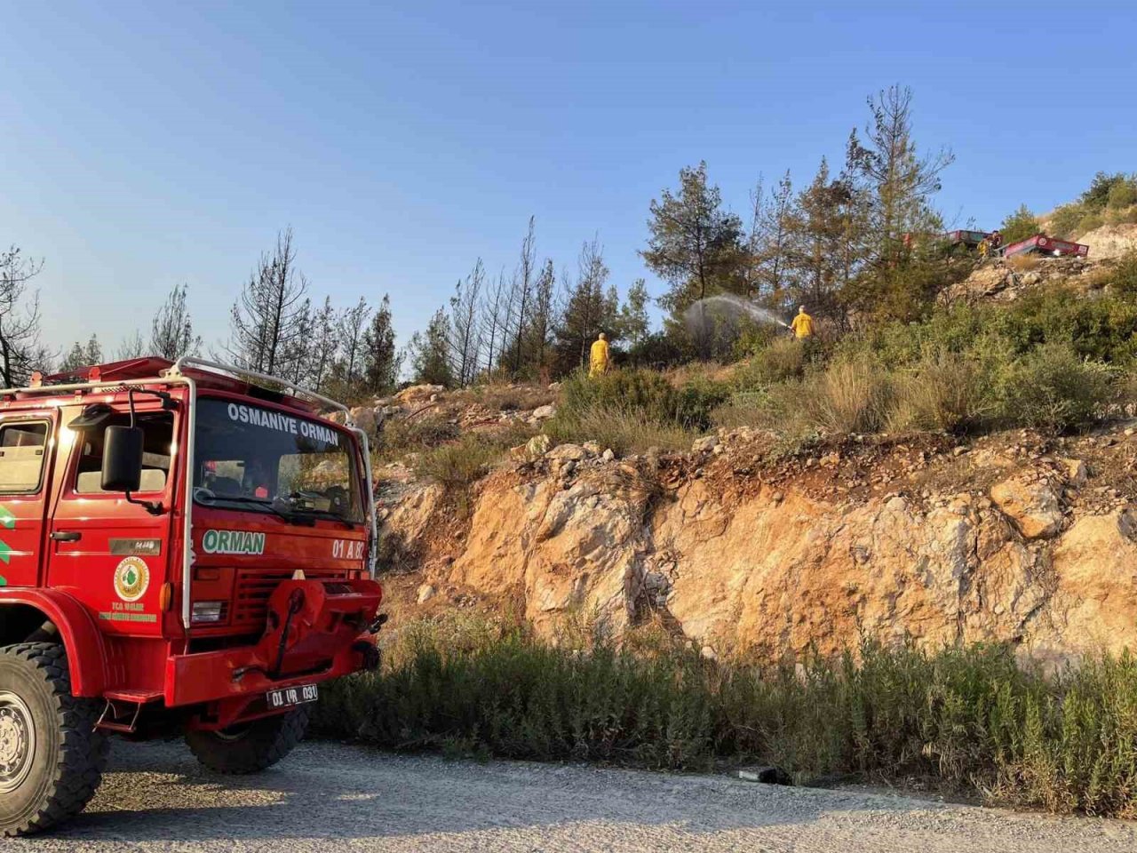 Osmaniye’de çıkan orman yangını kısa sürede söndürüldü