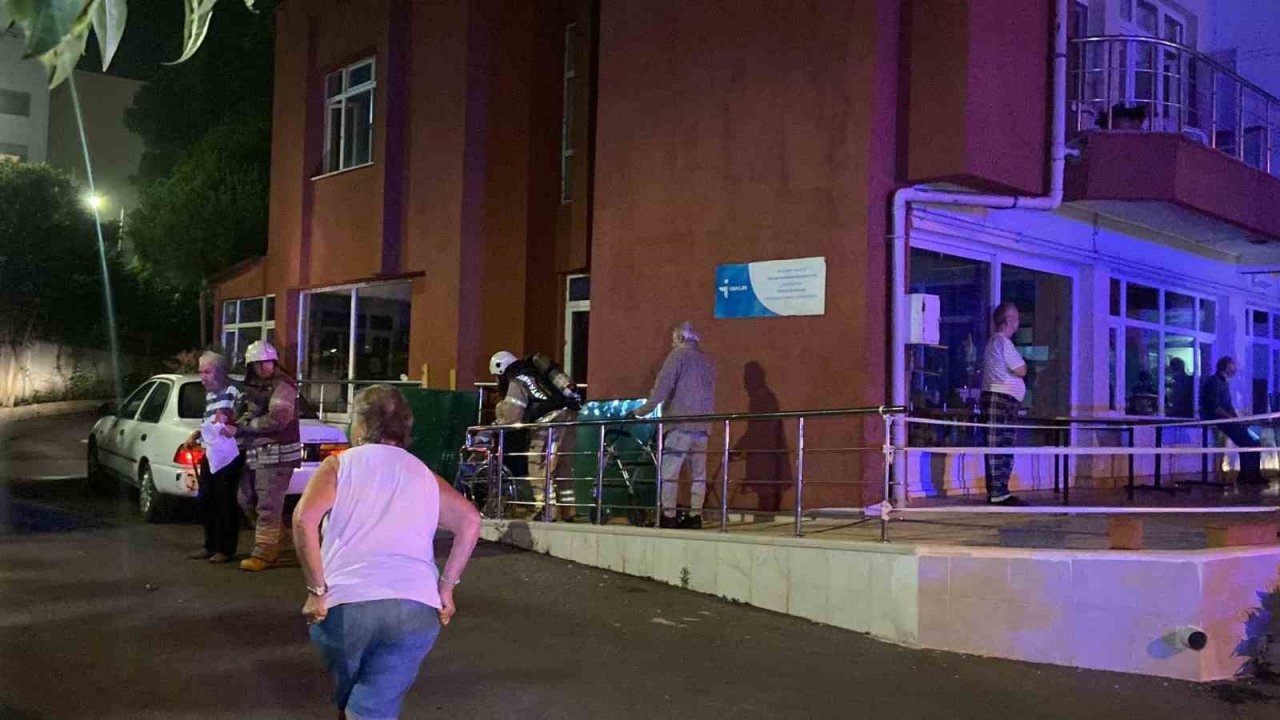 Sarıyer’de 2 katlı huzurevinde korkutan yangın: 115 kişinin kaldığı bina tedbiren boşaltıldı