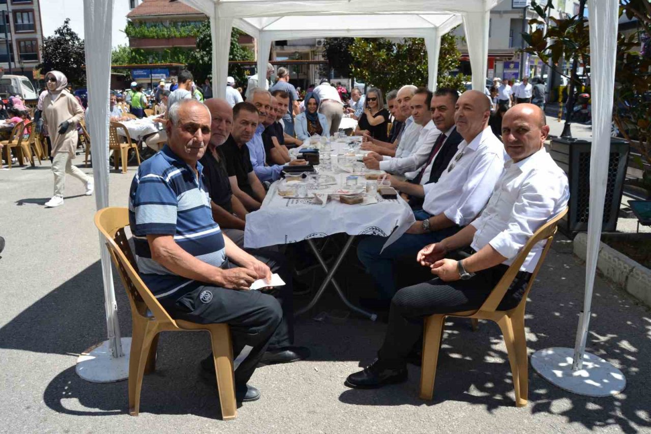 Aşureler, Başkan Oral’dan