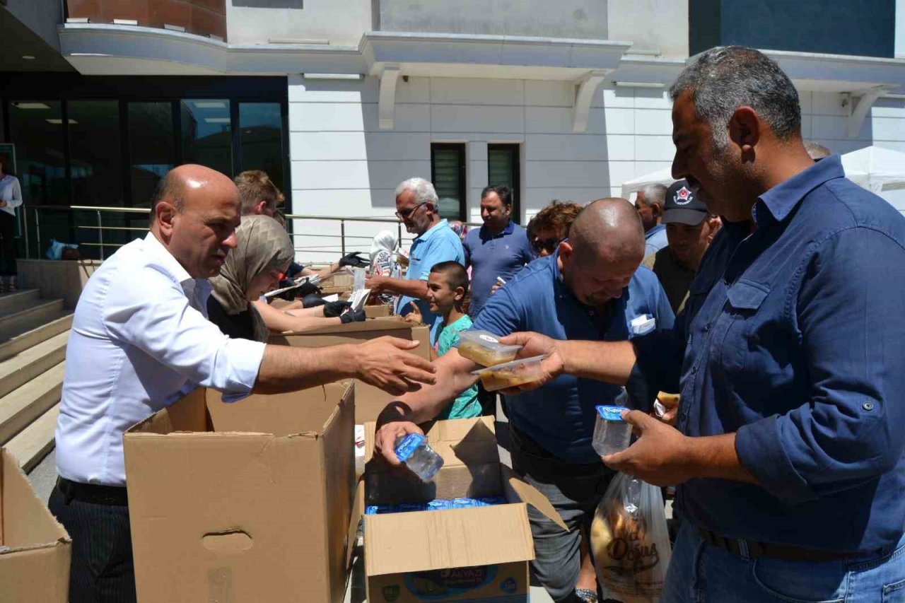 Aşureler, Başkan Oral’dan