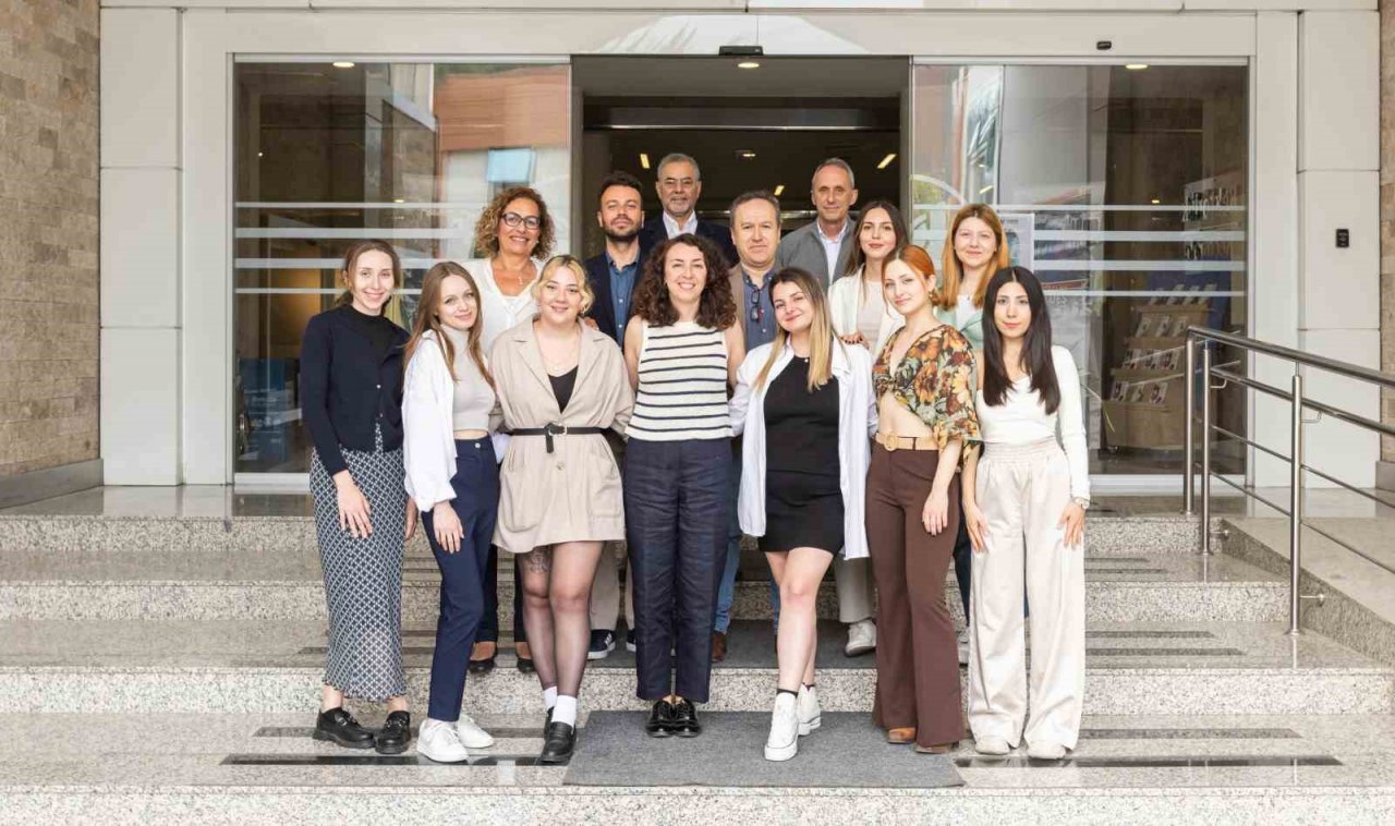 Yaşar Üniversitesi öğrencilerinden yaşamı kolaylaştıracak ilginç projeler