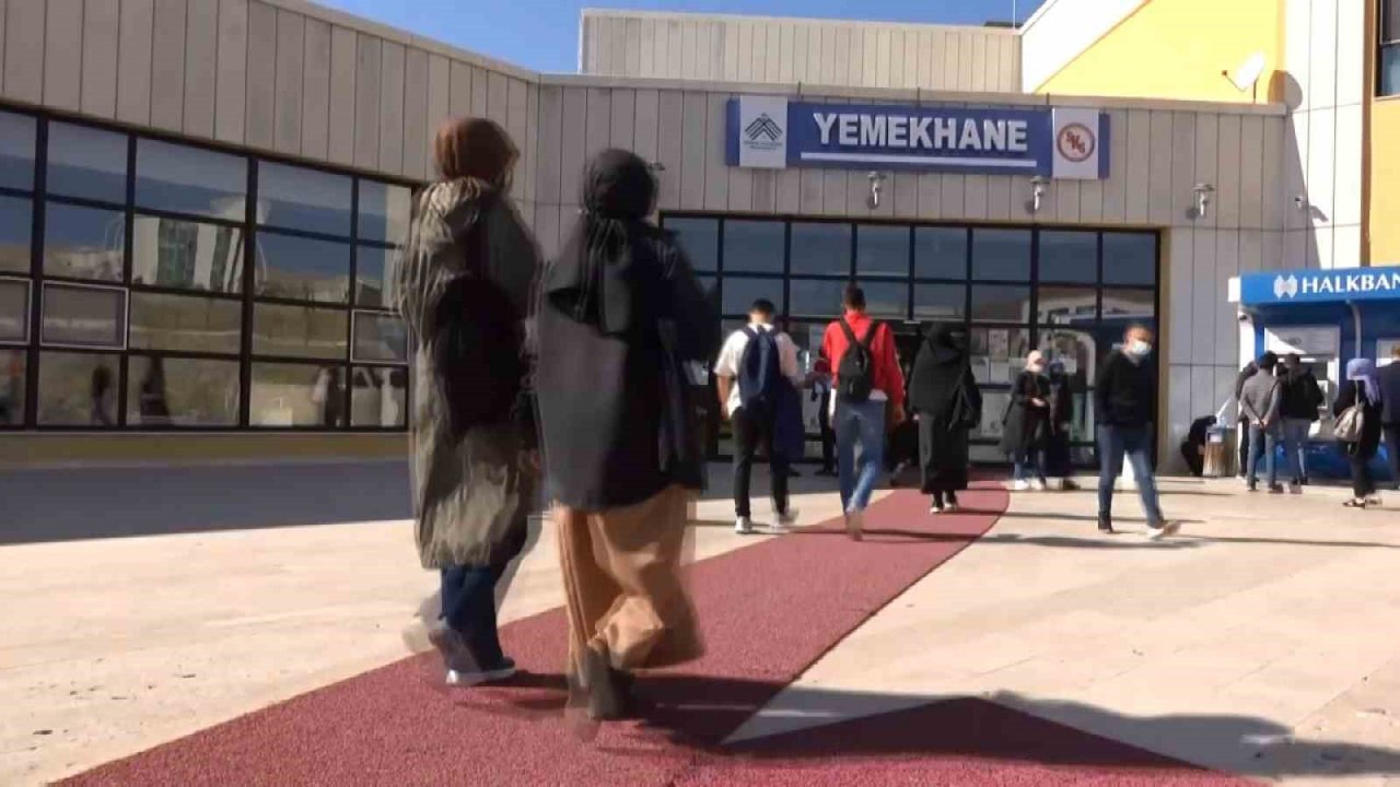 Üniversitede doğru tercihin püf noktaları: Uzmanından önemli tavsiyeler