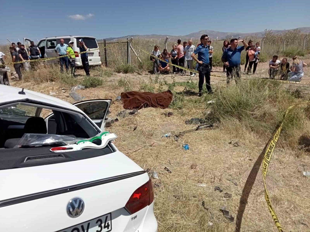 Ankara’da 3 aracın karıştığı kazada 1 ölü, 10 yaralı