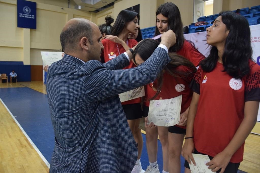 Badminton Çeyrek Final Müsabakalarına Bilecik ev sahipliği yaptı