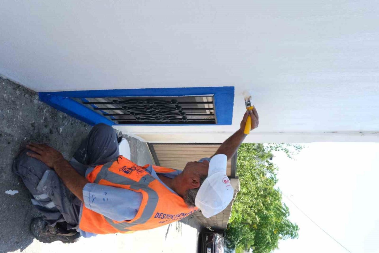 Bodrum sokakları mavi ve beyaza bürünüyor