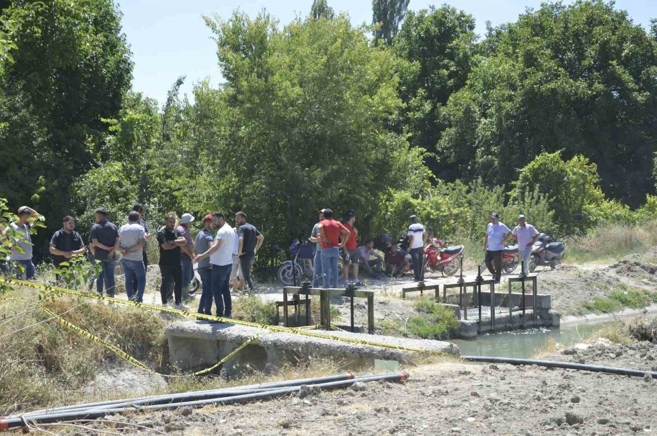 Burdur’da kaybolan 7 yaşındaki çocuğu aramak için su kanalında çalışma başlatıldı