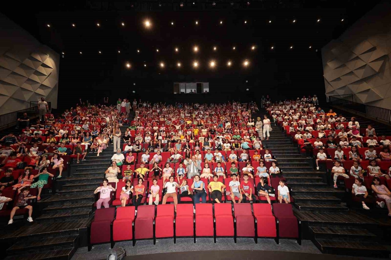 Denizli’de çocuklara özel müzikal