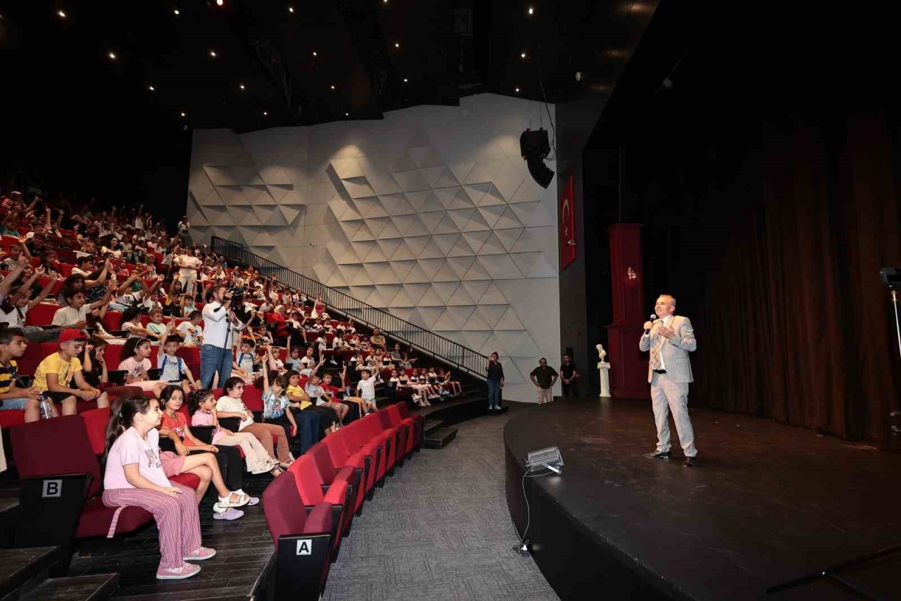 Denizli’de çocuklara özel müzikal