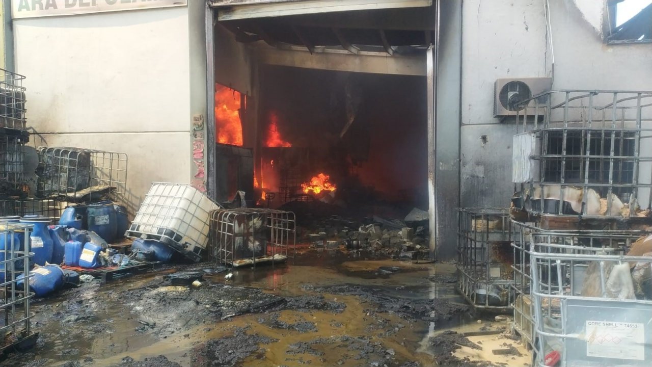 Alevlere teslim olan geri dönüşüm tesisi havadan görüntülendi