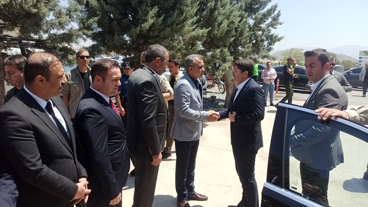 Bakan Tunç, depremin adalet teşkilatında neden olduğu acı bilançoyu açıkladı