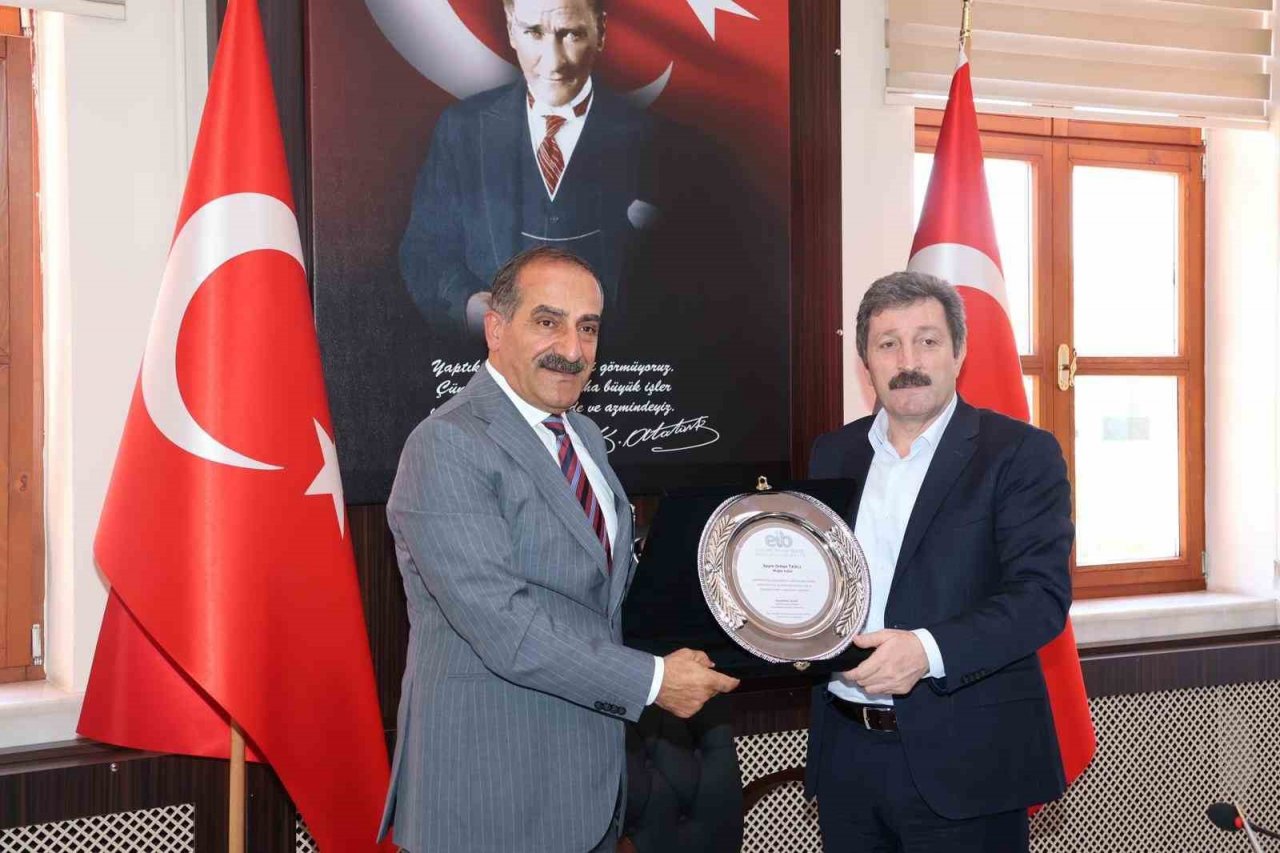 Yaş meyve sebze ve meyve ihracatçıları, dünya sofralarına kalıntısız ve katma değerli üretiyor