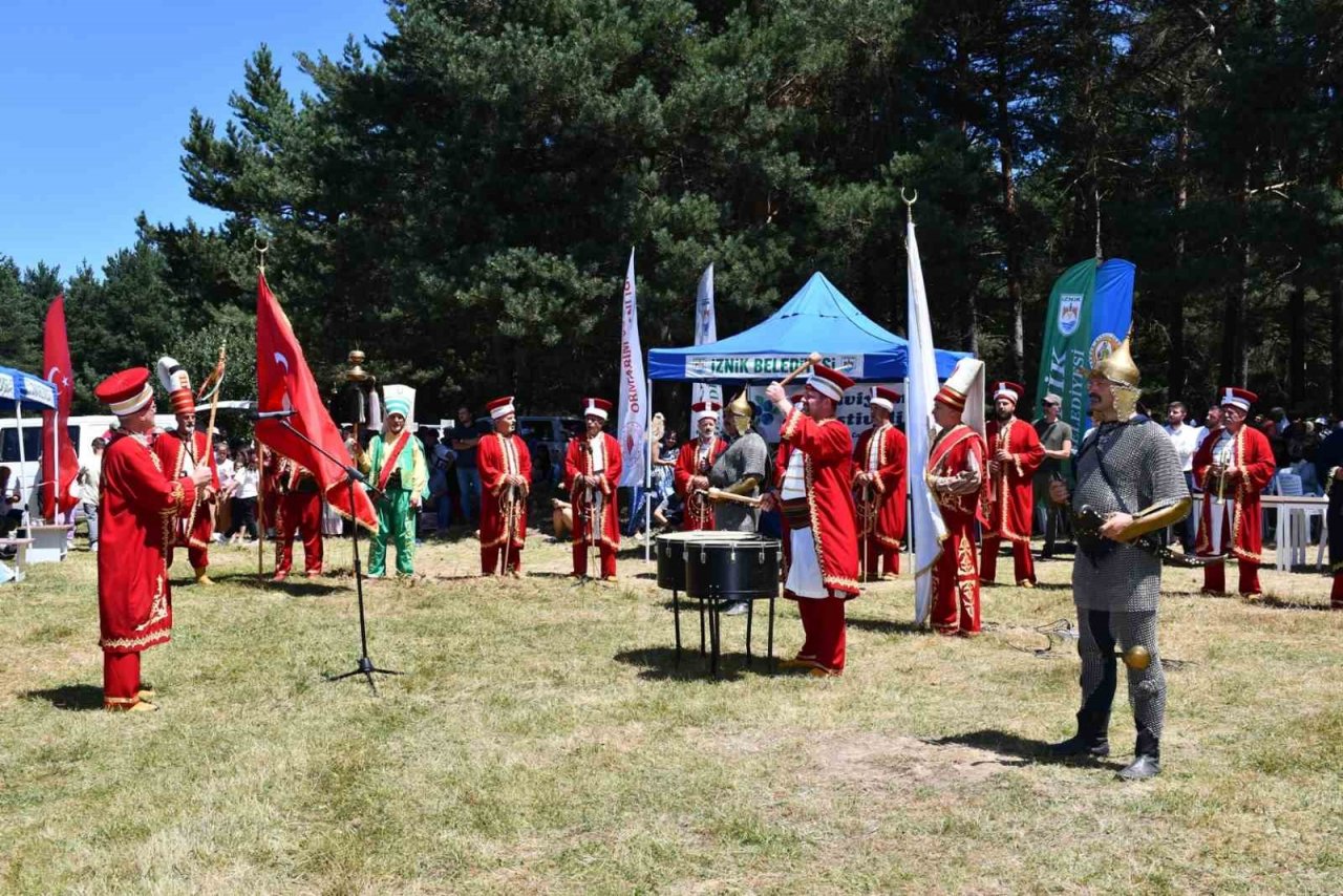 Jüri en iyi maviyemişi seçmekte zorlandı