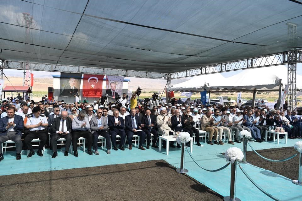 Büyükkılıç, "Kayseri, yenilenebilir enerjinin en güzel merkezlerinden biri"