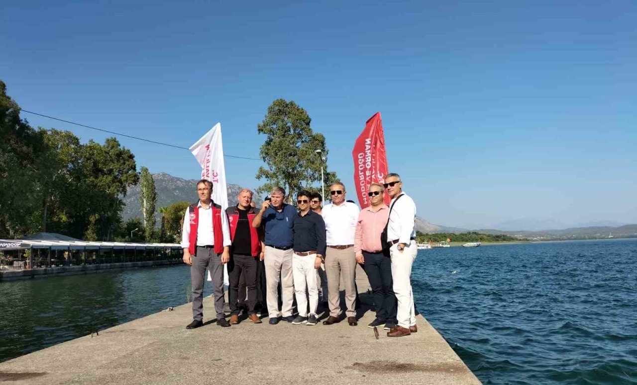 Köyceğiz’de 318 bin yavru sazan balığı sulara bırakıldı