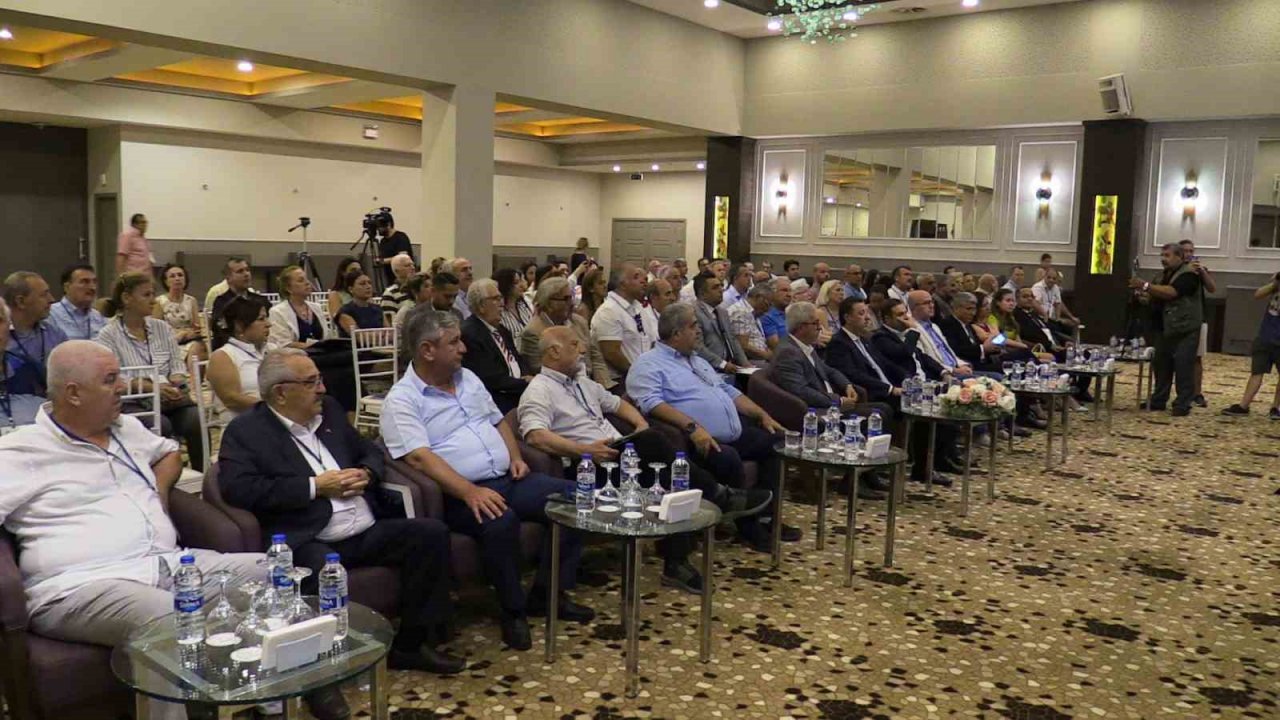 Türkiye Kent Konseyleri Birliğinde Devir Teslim Töreni