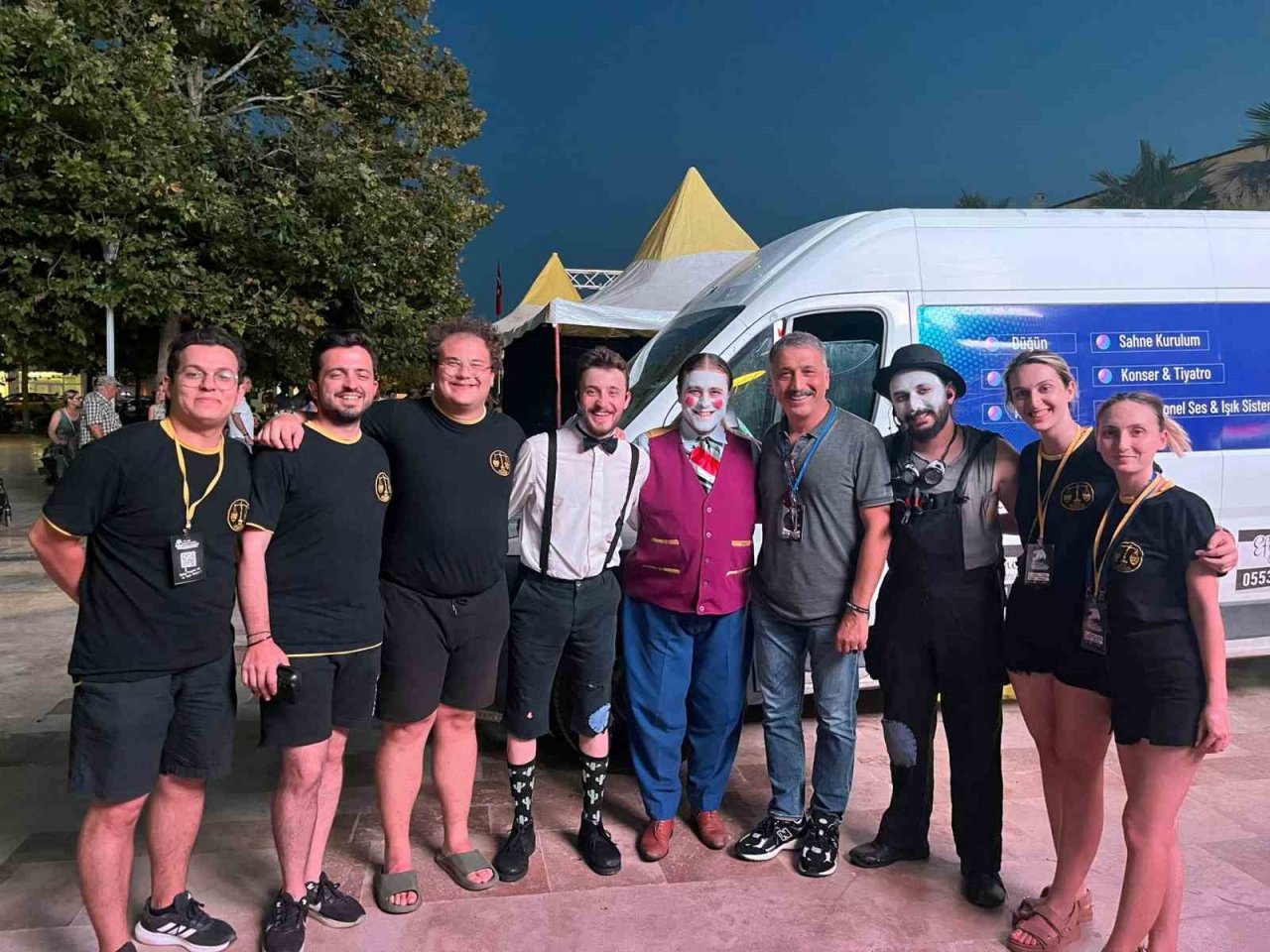 Eskişehir ekibi ’Urla Toprak Sahne Tiyatro Festivali’nde izleyenleri coşturdu