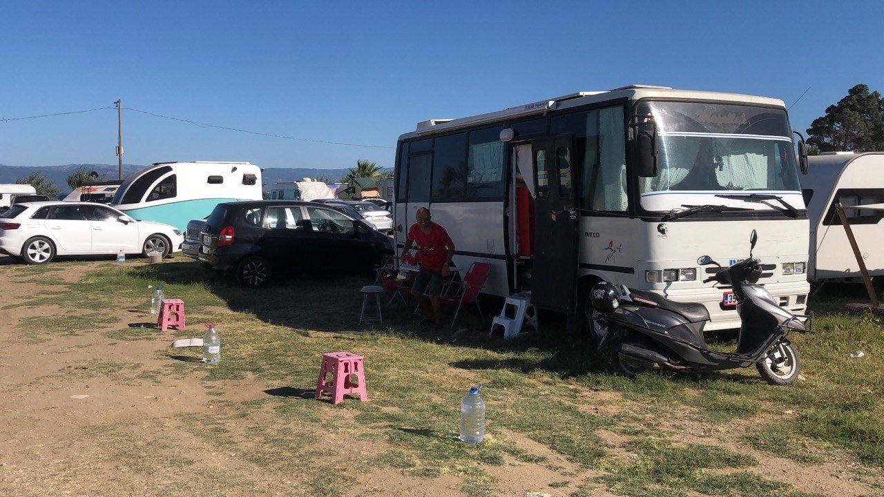 Edremit’te kısa süreli oluşan hortum amatör kameralara yansıdı