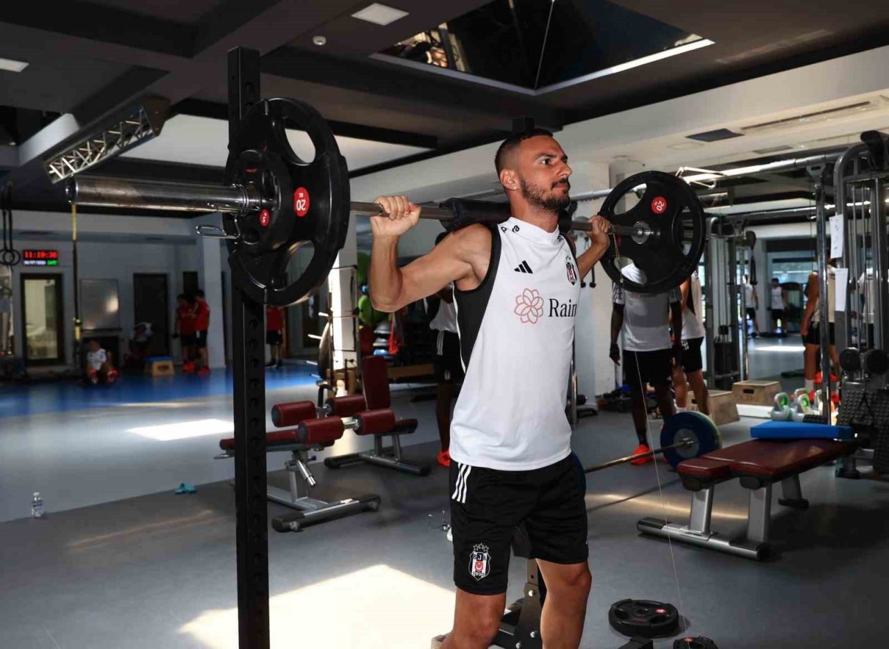 Beşiktaş, KF Tirana maçı hazırlıklarına devam etti