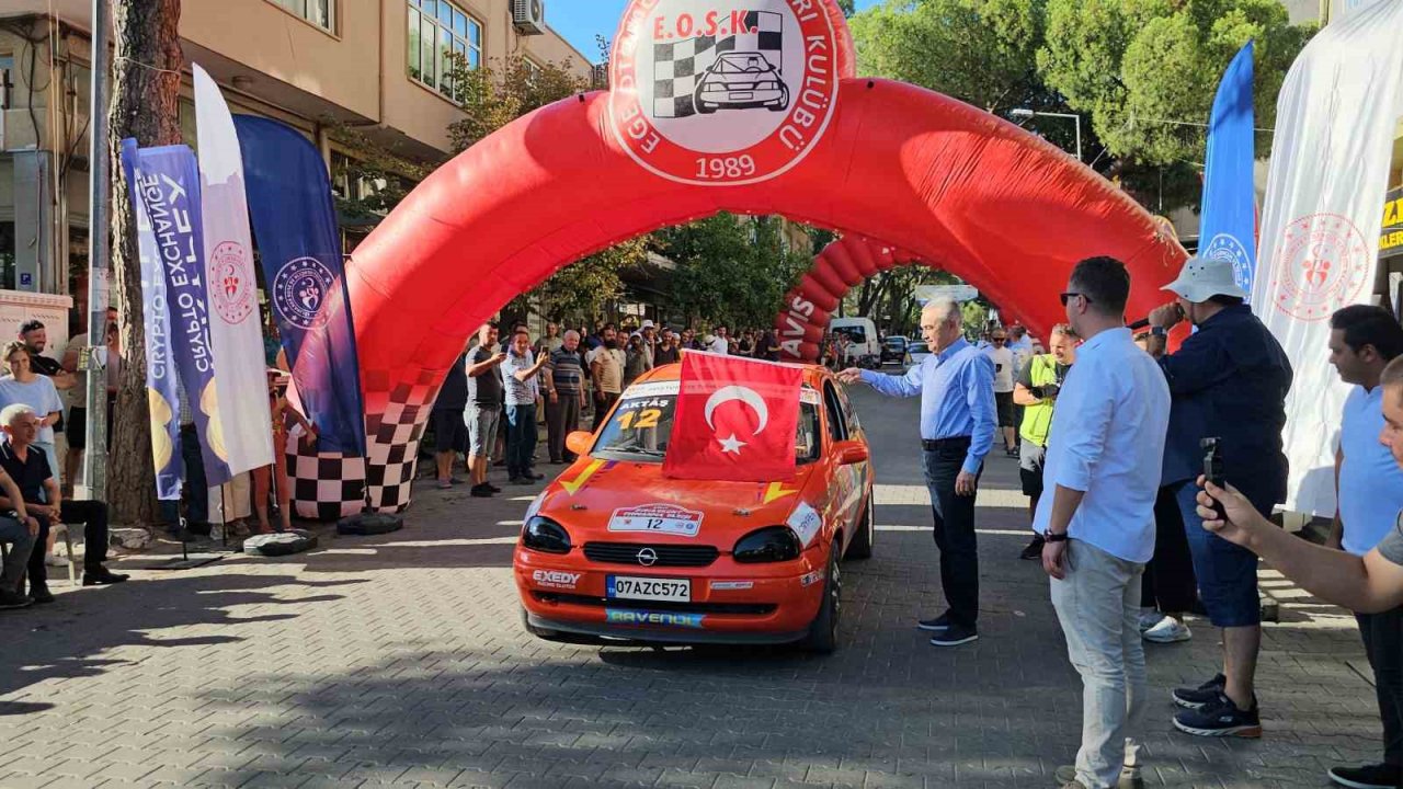 Buharkent Tırmanma Yarışı’nın sembolik startı verildi