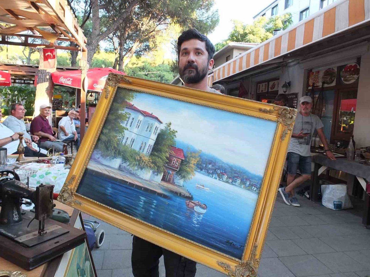 Balıkesir’de çay bahçesindeki antika mezadı ilgi gördü