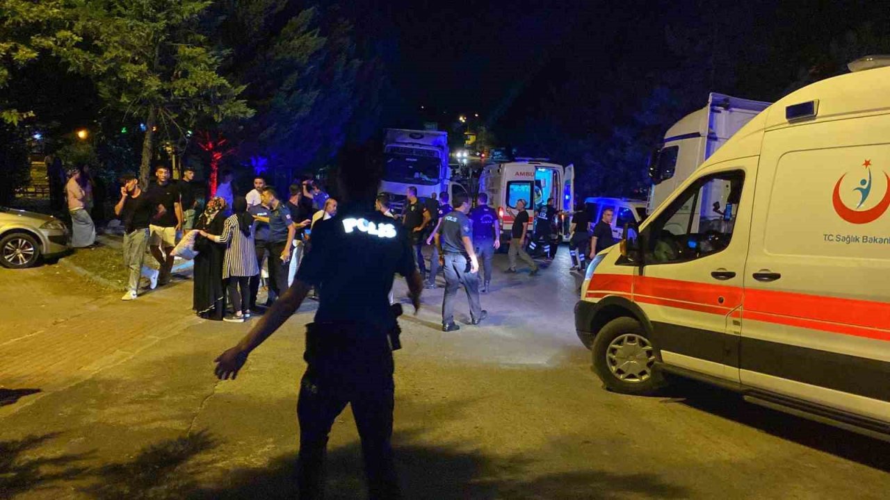 Kocaeli’de nişan sonrası bıçaklı kavga: 2 yaralı