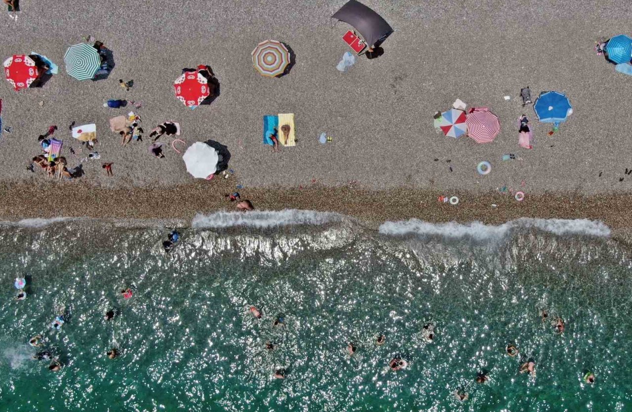 Antalya 8 milyon 11 bin 828 turist sayısına ulaştı