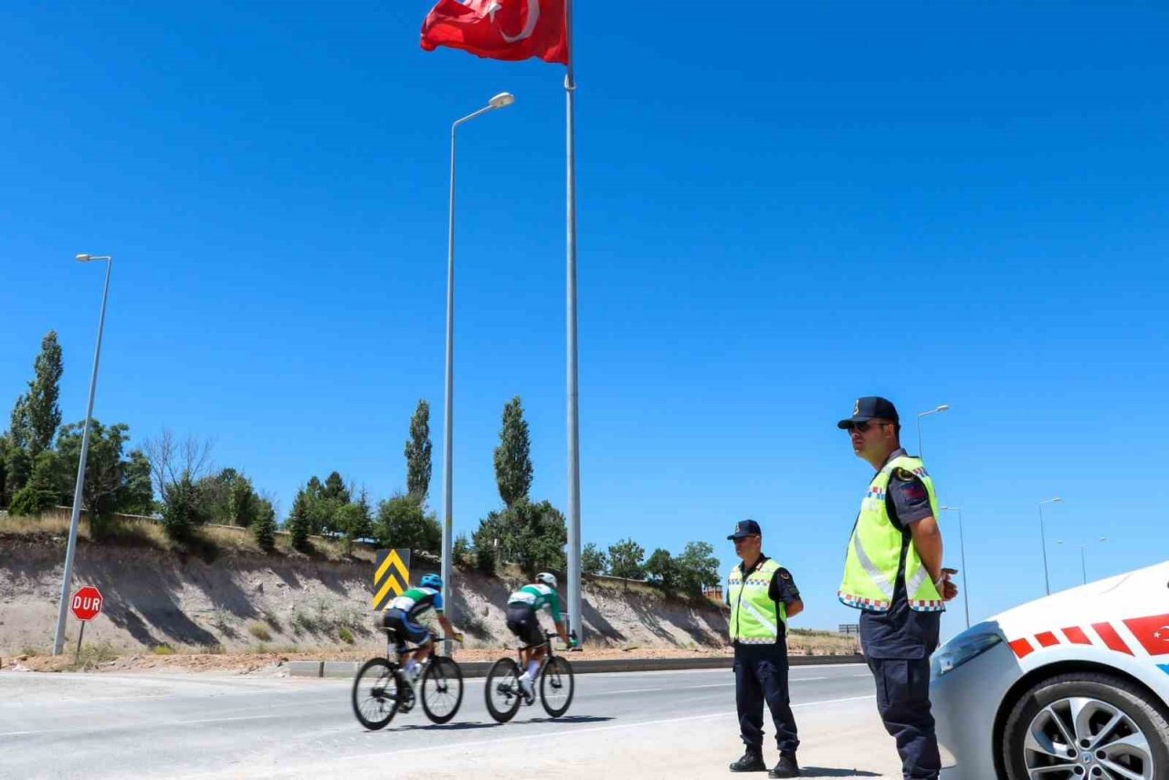 ’Grand Prix Kültepe Bisiklet Yol Yarışları’ Yapıldı