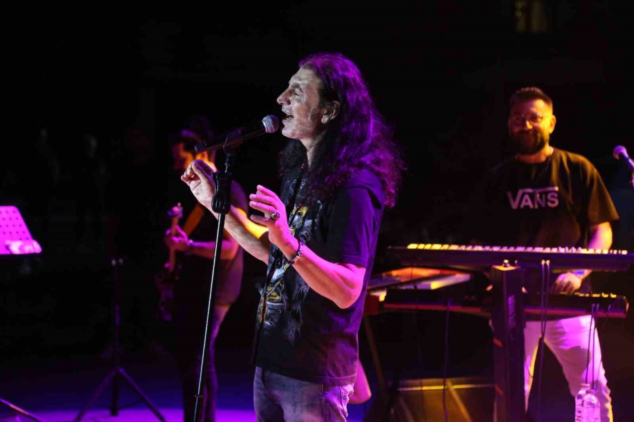 Bahçelievler Belediyesi, 1990’lar 2000’ler festivali düzenledi