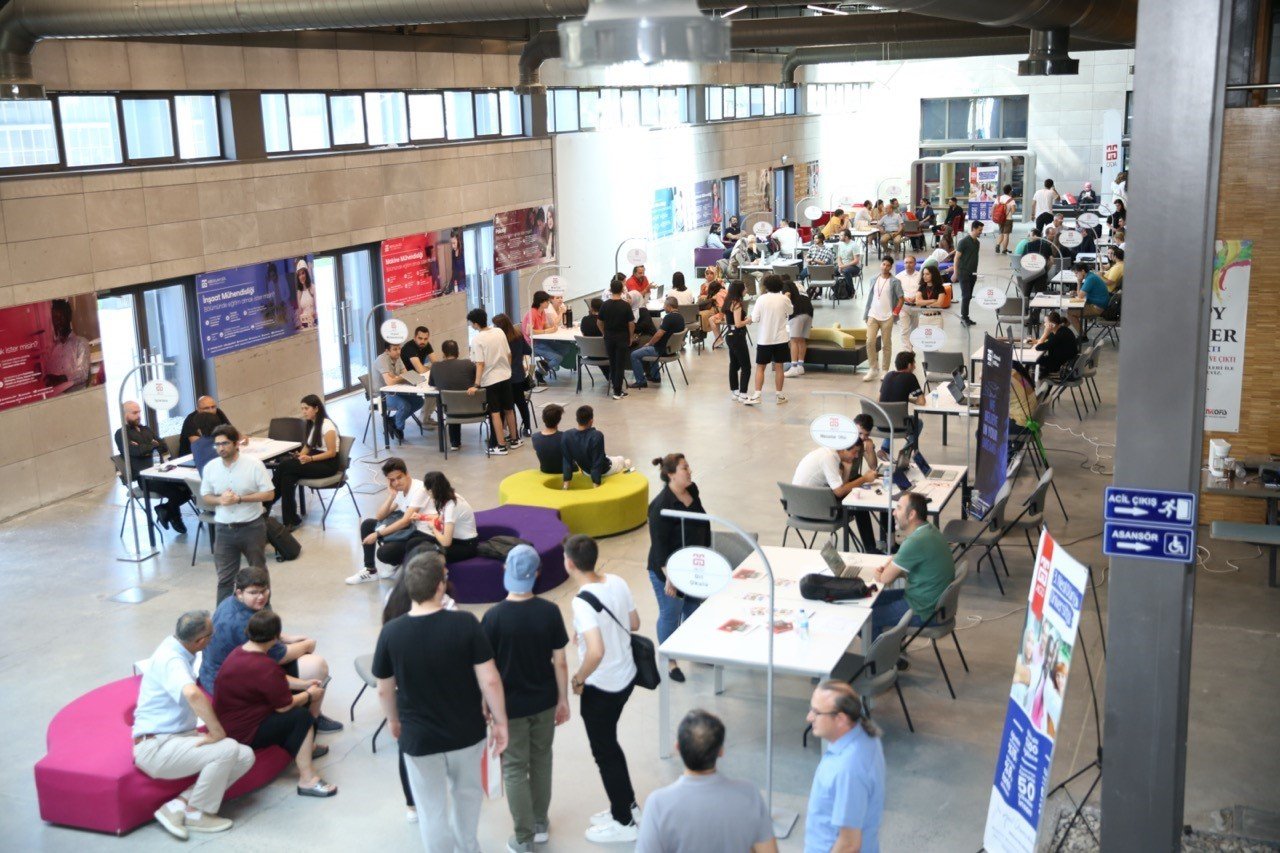 AGÜ Tanıtım ve Tercih Günleri 8 Ağustos’a kadar uzatıldı