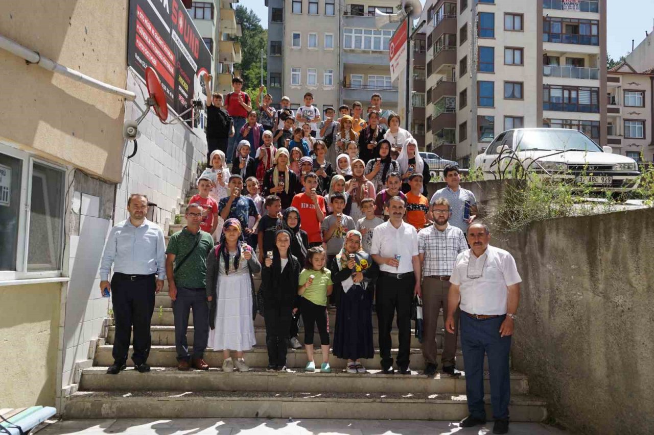 5 farklı devletten 50 çocuk aynı camide Kur’an- Kerim okumayı öğreniyor