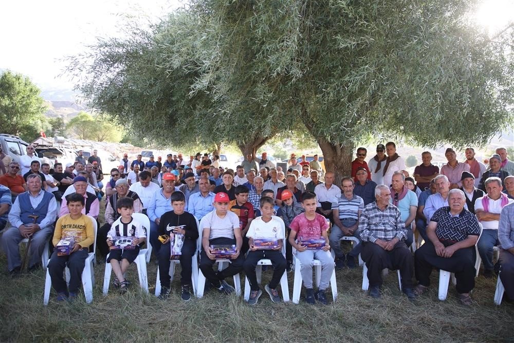 Başkan Yücel’den 23 yaylaya hizmet